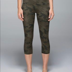 RARE! savasana camo fatigue green lululemon crops